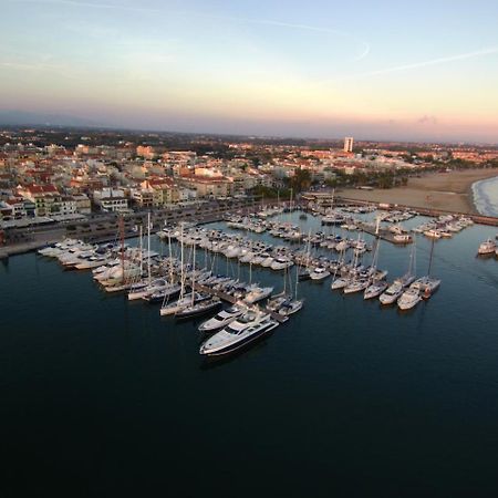 Apartamentos Cambrils Playa Spa Exterior photo
