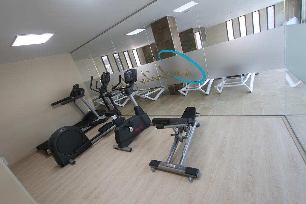 Apartamentos Cambrils Playa Spa Exterior photo